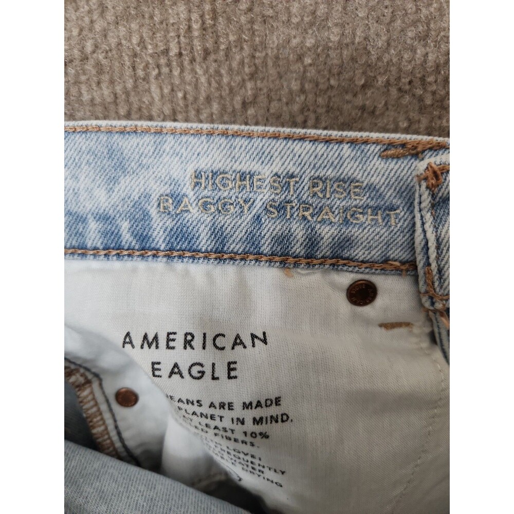 American Eagle Baggy Straight Jeans Womens 6 Long Blue Light Wash Strigid - Picture 9 of 11